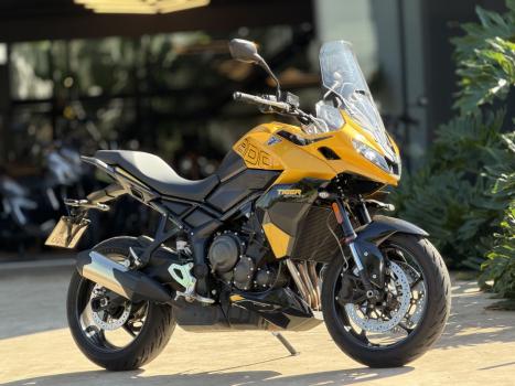 TRIUMPH Tiger 800 ABS, Foto 1