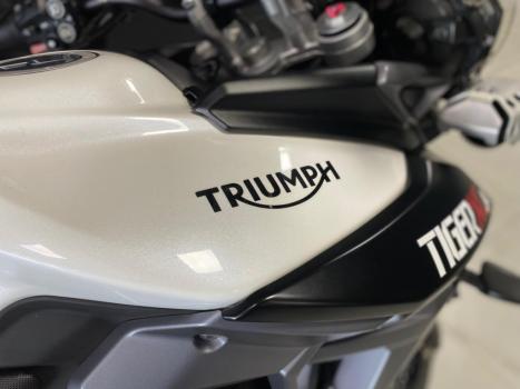 TRIUMPH Tiger 800 XCA, Foto 7