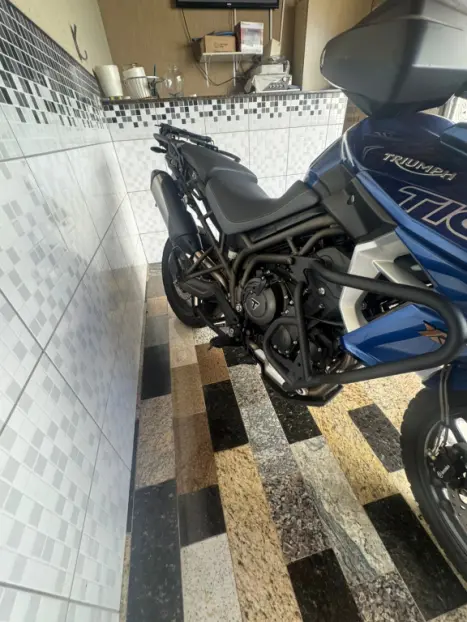 TRIUMPH Tiger 800 XRT, Foto 4