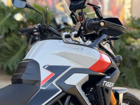 TRIUMPH Tiger 900 RALLY PR�, Foto 6