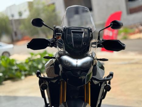 TRIUMPH Tiger 900 RALLY PR�, Foto 2