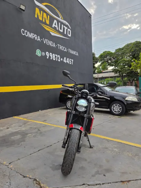 TRIUMPH Trident 660 , Foto 2