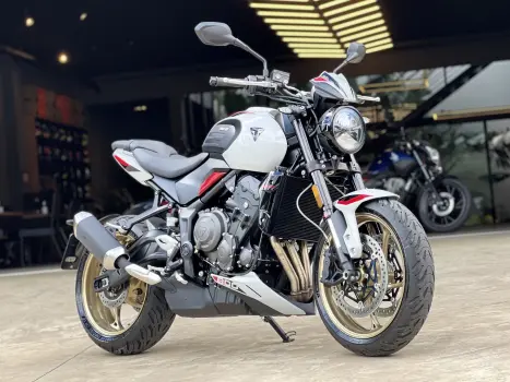 TRIUMPH Trident 660 , Foto 1