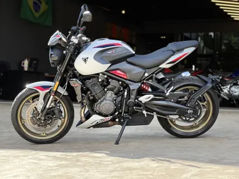 TRIUMPH Trident 660 , Foto 2