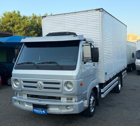 VOLKSWAGEN 8-160 , Foto 2