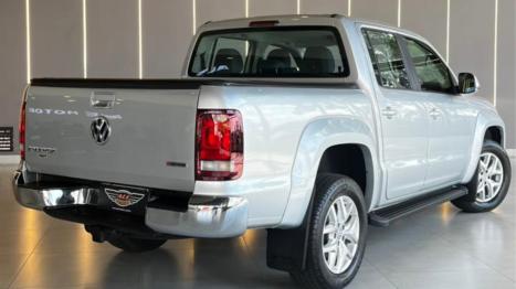 VOLKSWAGEN Amarok 2.0 16V 4X4 CABINE DUPLA  HIGHLINE TURBO INTERCOOLER, Foto 2