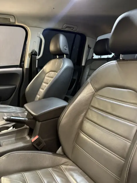 VOLKSWAGEN Amarok 2.0 16V 4X4 CABINE DUPLA  HIGHLINE TURBO INTERCOOLER, Foto 6