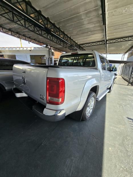 VOLKSWAGEN Amarok 2.0 16V 4X4 CABINE DUPLA HIGHLINE TURBO INTERCOOLER AUTOM�TICO, Foto 4