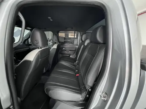 VOLKSWAGEN Amarok 3.0 V6 CABINE DUPLA HIGHLINE 4X4 TURBO INTERCOOLER AUTOM�TICO, Foto 9