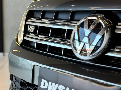 VOLKSWAGEN Amarok 3.0 V6 CABINE DUPLA HIGHLINE EXTREME 4X4 TURBO INTERCOOLER AUTOMÁTICO, Foto 13 VOLKSWAGEN Amarok 3.0 V6 CABINE DUPLA HIGHLINE EXTREME 4X4 TURBO INTERCOOLER AUTOMÁTICO, Foto 13