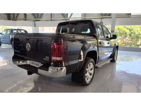 VOLKSWAGEN Amarok 3.0 V6 CABINE DUPLA HIGHLINE 4X4 TURBO INTERCOOLER AUTOMÁTICO, Foto 5 VOLKSWAGEN Amarok 3.0 V6 CABINE DUPLA HIGHLINE 4X4 TURBO INTERCOOLER AUTOMÁTICO, Foto 5
