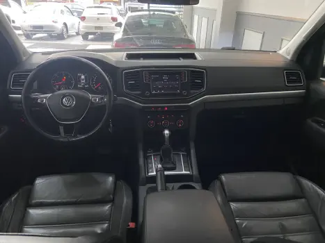 VOLKSWAGEN Amarok 3.0 V6 CABINE DUPLA HIGHLINE 4X4 TURBO INTERCOOLER AUTOMTICO, Foto 5
