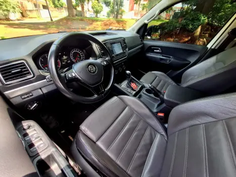 VOLKSWAGEN Amarok 3.0 V6 CABINE DUPLA HIGHLINE 4X4 TURBO INTERCOOLER AUTOMTICO, Foto 14