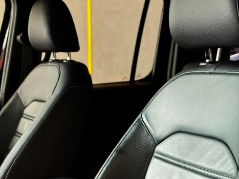 VOLKSWAGEN Amarok 3.0 V6 CABINE DUPLA HIGHLINE EXTREME 4X4 TURBO INTERCOOLER AUTOM�TICO, Foto 22