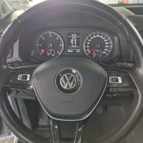 VOLKSWAGEN Amarok 3.0 V6 CABINE DUPLA COMFORT 4X4 TURBO INTERCOOLER AUTOM�TICO, Foto 4