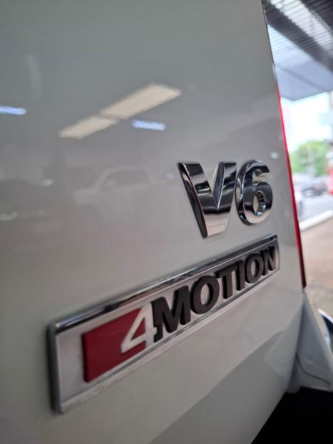 VOLKSWAGEN Amarok 3.0 V6 CABINE DUPLA HIGHLINE 4X4 TURBO INTERCOOLER AUTOM�TICO, Foto 8