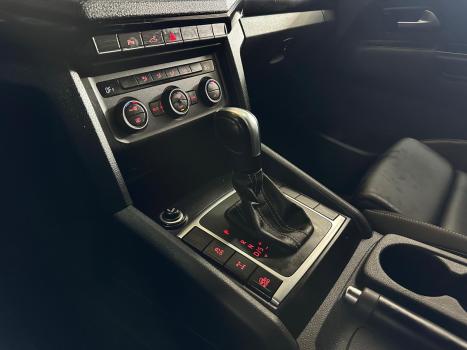 VOLKSWAGEN Amarok 3.0 V6 CABINE DUPLA HIGHLINE EXTREME 4X4 TURBO INTERCOOLER AUTOM�TICO, Foto 9