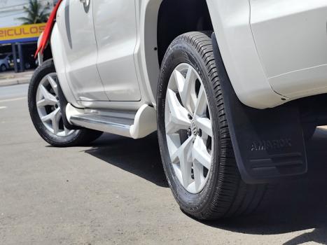VOLKSWAGEN Amarok 3.0 V6 CABINE DUPLA HIGHLINE 4X4 TURBO INTERCOOLER AUTOM�TICO, Foto 5