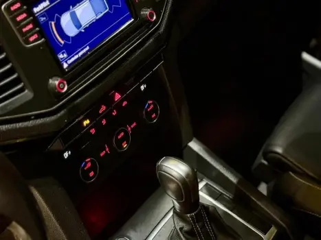 VOLKSWAGEN Amarok 3.0 V6 CABINE DUPLA HIGHLINE EXTREME 4X4 TURBO INTERCOOLER AUTOM�TICO, Foto 20