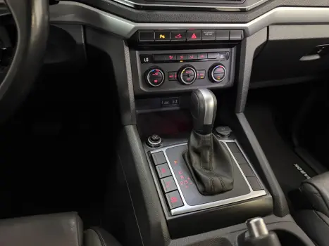 VOLKSWAGEN Amarok 3.0 V6 CABINE DUPLA HIGHLINE 4X4 TURBO INTERCOOLER AUTOM�TICO, Foto 9