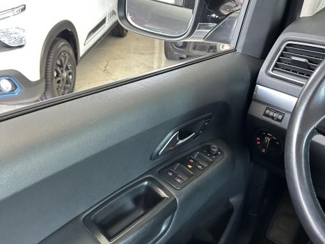 VOLKSWAGEN Amarok 3.0 V6 CABINE DUPLA HIGHLINE 4X4 TURBO INTERCOOLER AUTOM�TICO, Foto 18