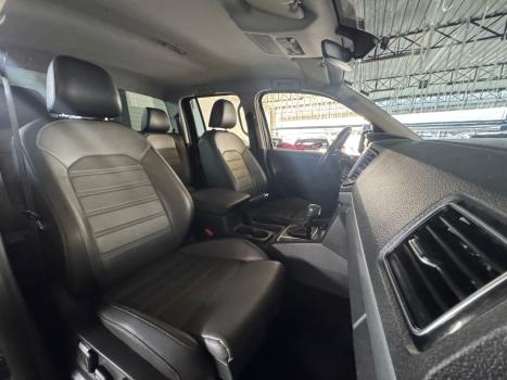 VOLKSWAGEN Amarok 3.0 V6 CABINE DUPLA HIGHLINE 4X4 TURBO INTERCOOLER AUTOM�TICO, Foto 12