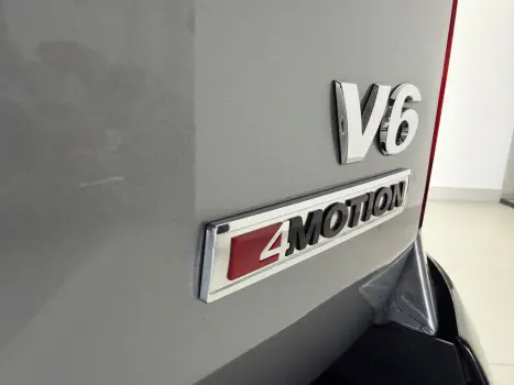 VOLKSWAGEN Amarok 3.0 V6 CABINE DUPLA HIGHLINE 4X4 TURBO INTERCOOLER AUTOM�TICO, Foto 13