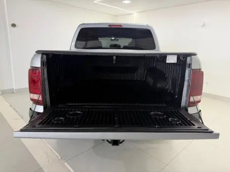 VOLKSWAGEN Amarok 3.0 V6 CABINE DUPLA HIGHLINE 4X4 TURBO INTERCOOLER AUTOM�TICO, Foto 14