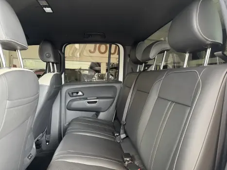 VOLKSWAGEN Amarok 3.0 V6 CABINE DUPLA COMFORT 4X4 TURBO INTERCOOLER AUTOM�TICO, Foto 9