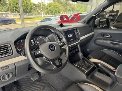 VOLKSWAGEN Amarok 3.0 V6 CABINE DUPLA COMFORT 4X4 TURBO INTERCOOLER AUTOM�TICO, Foto 13