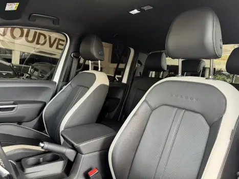 VOLKSWAGEN Amarok 3.0 V6 CABINE DUPLA COMFORT 4X4 TURBO INTERCOOLER AUTOM�TICO, Foto 14