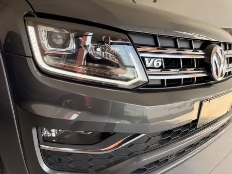 VOLKSWAGEN Amarok 3.0 V6 CABINE DUPLA HIGHLINE 4X4 TURBO INTERCOOLER AUTOM�TICO, Foto 9