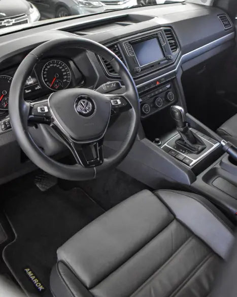 VOLKSWAGEN Amarok 3.0 V6 CABINE DUPLA HIGHLINE 4X4 TURBO INTERCOOLER AUTOM�TICO, Foto 17