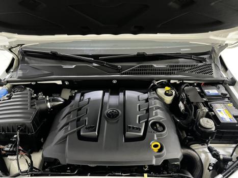 VOLKSWAGEN Amarok 3.0 V6 CABINE DUPLA HIGHLINE EXTREME 4X4 TURBO INTERCOOLER AUTOM�TICO, Foto 13