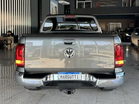 VOLKSWAGEN Amarok 3.0 V6 CABINE DUPLA HIGHLINE 4X4 TURBO INTERCOOLER AUTOM�TICO, Foto 6