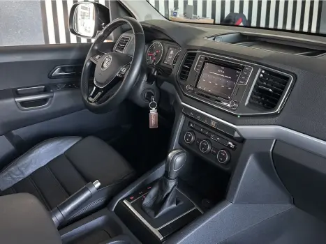 VOLKSWAGEN Amarok 3.0 V6 CABINE DUPLA HIGHLINE 4X4 TURBO INTERCOOLER AUTOM�TICO, Foto 16