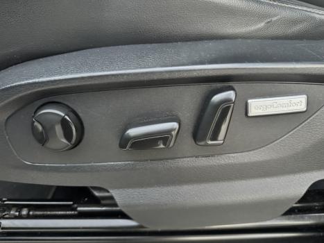 VOLKSWAGEN Amarok 3.0 V6 CABINE DUPLA HIGHLINE 4X4 TURBO INTERCOOLER AUTOM�TICO, Foto 14