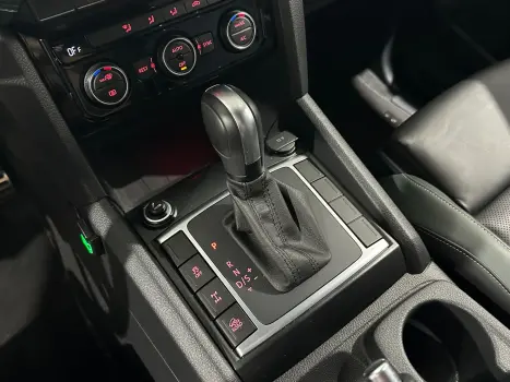 VOLKSWAGEN Amarok 3.0 V6 CABINE DUPLA HIGHLINE EXTREME 4X4 TURBO INTERCOOLER AUTOM�TICO, Foto 16