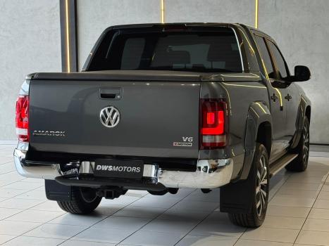 VOLKSWAGEN Amarok 3.0 V6 CABINE DUPLA HIGHLINE EXTREME 4X4 TURBO INTERCOOLER AUTOM�TICO, Foto 8