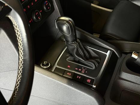 VOLKSWAGEN Amarok 3.0 V6 CABINE DUPLA HIGHLINE EXTREME 4X4 TURBO INTERCOOLER AUTOM�TICO, Foto 11
