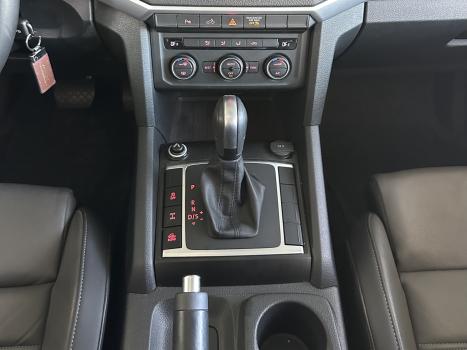 VOLKSWAGEN Amarok 3.0 V6 CABINE DUPLA HIGHLINE 4X4 TURBO INTERCOOLER AUTOM�TICO, Foto 17