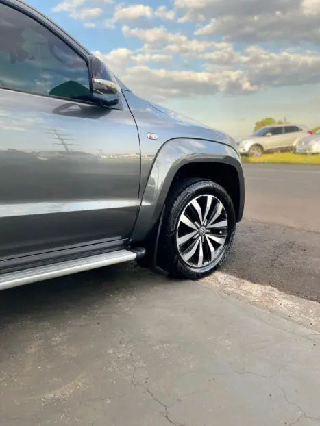 VOLKSWAGEN Amarok 3.0 V6 CABINE DUPLA HIGHLINE EXTREME 4X4 TURBO INTERCOOLER AUTOMÁTICO, Foto 9