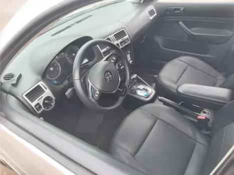 VOLKSWAGEN Bora 2.0 4P FLEX AUTOMÁTICO, Foto 9 VOLKSWAGEN Bora 2.0 4P FLEX AUTOMÁTICO, Foto 9