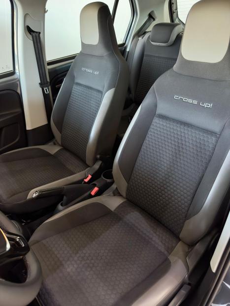 VOLKSWAGEN Cross UP 1.0 12V 4P TSI FLEX, Foto 7