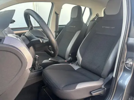 VOLKSWAGEN Cross UP 1.0 12V 4P TSI FLEX, Foto 11 VOLKSWAGEN Cross UP 1.0 12V 4P TSI FLEX, Foto 11