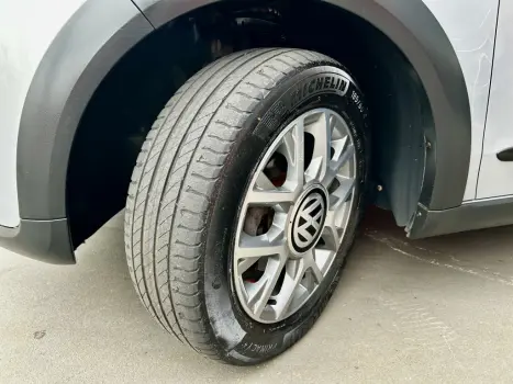 VOLKSWAGEN Cross UP 1.0 12V 4P TSI FLEX, Foto 8