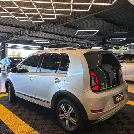 VOLKSWAGEN Cross UP 1.0 12V 4P TSI FLEX, Foto 4