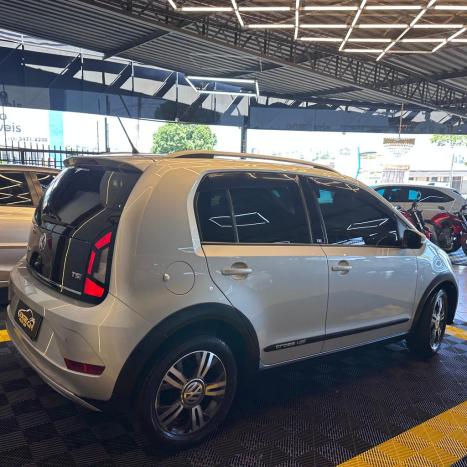 VOLKSWAGEN Cross UP 1.0 12V 4P TSI FLEX, Foto 5