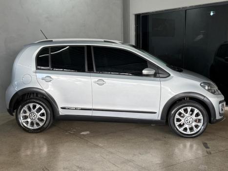 VOLKSWAGEN Cross UP 1.0 12V 4P TSI FLEX, Foto 2