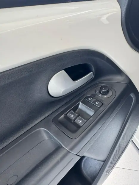 VOLKSWAGEN Cross UP 1.0 12V 4P FLEX, Foto 10